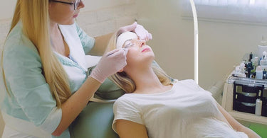 Professional spa lamp illuminating a treatment area