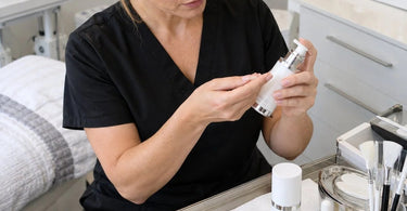 Airless pump skincare bottle illustrating common dispensing problems and troubleshooting tips for spa and salon professionals