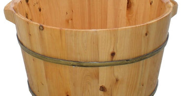 A Natural Luxury: Consider Cedar Wood For Your Spa!