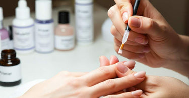 Nail Dehydrator and Primer for Lasting Manicures