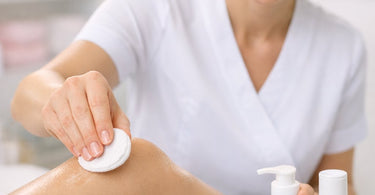 Comparison of pre-wax cleansers and alcohol for professional waxing adhesion and lifting prevention