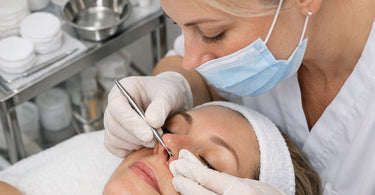 Proper Extraction Techniques For The Delicate Alar Fold Of The Nose - Professional Esthetician Guide and Tools