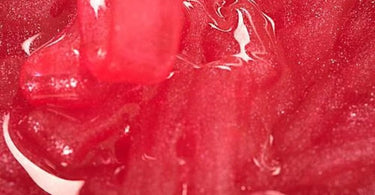 Soft Wax vs. Hard Wax: Choosing the Right Option for Your Clients