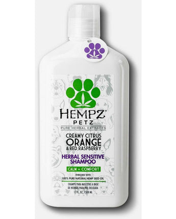 Hempz Petz Creamy Citrus Orange & Red Raspberry Sensitive Dog Shampoo / 17 fl. oz. - 500 mL.