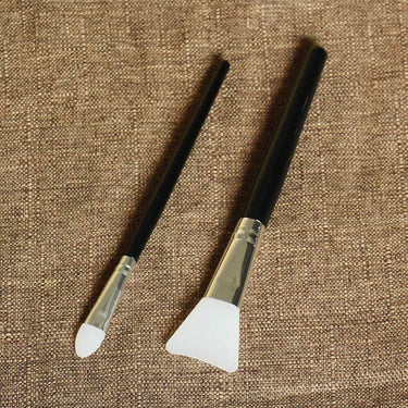 Premium Quality Silicone Face Mask Brushes - Ideal Facial Mask Applicators for Mud, Clay, Charcoal, Mixed Masks, and Body Lotion / Set of 3 - 2 Styles