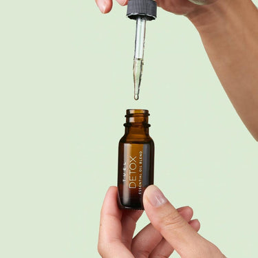 Tuel Skincare - Detox Healing Essential Oil Blend / 0.5 oz.